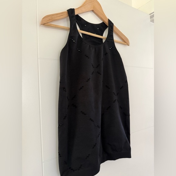 Ivy Park Workout Tank Top, size L/XL. - Picture 4 of 7